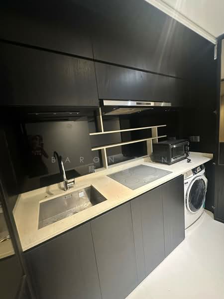 Vacanza @ East, 36 Lengkong Tujoh, 1 Bedroom, 484 sqft, Condominium For Rent, by Baron Tan 陈鼎超, 500199150 - Kitchen - PropertyGuru.com.sg