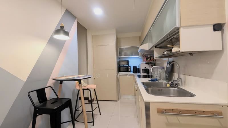 The Sail @ Marina Bay, 6 Marina Boulevard, 2 Bedrooms, 861 sqft, Condominium For Sale, by Georgina Tey, 500199153 - Kitchen - PropertyGuru.com.sg
