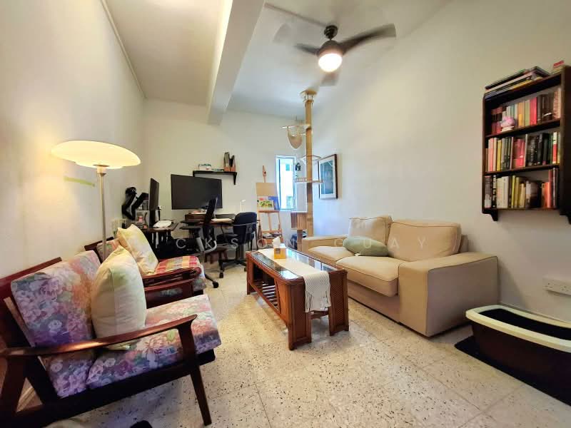 Rare Private Walk up 1 bedroom apartment for rent! 012, , 1 Bedroom, 527 sqft, Walk-up Apartment For Rent, by Nickson Guay, 500199167 - Living Room - PropertyGuru.com.sg