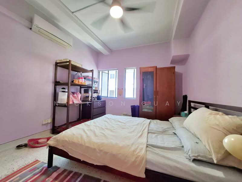 Rare Private Walk up 1 bedroom apartment for rent! 012, , 1 Bedroom, 527 sqft, Walk-up Apartment For Rent, by Nickson Guay, 500199167 - Bedroom - PropertyGuru.com.sg