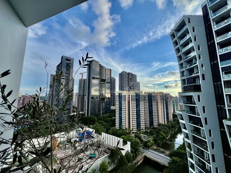 The Crest, 103 Prince Charles Crescent, 2 Bedrooms, 893 sqft, Condominium For Sale, by Jeremias Teo, 500199168 - Exterior - PropertyGuru.com.sg