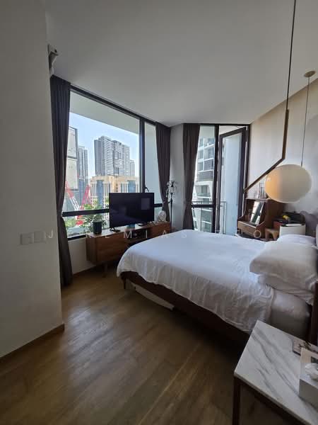 The Crest, 103 Prince Charles Crescent, Alexandra / Commonwealth, 2 Bedrooms, 893 sqft, Condominium For Sale, by Jeremias Teo, 500199168 - Bedroom - PropertyGuru.com.sg