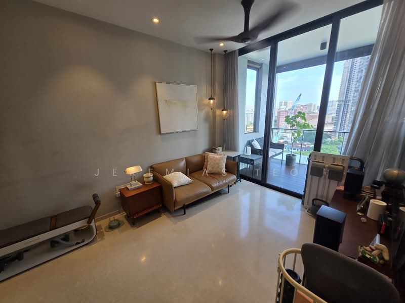 The Crest, 103 Prince Charles Crescent, 2 Bedrooms, 893 sqft, Condominium For Sale, by Jeremias Teo, 500199168 - Living Room - PropertyGuru.com.sg