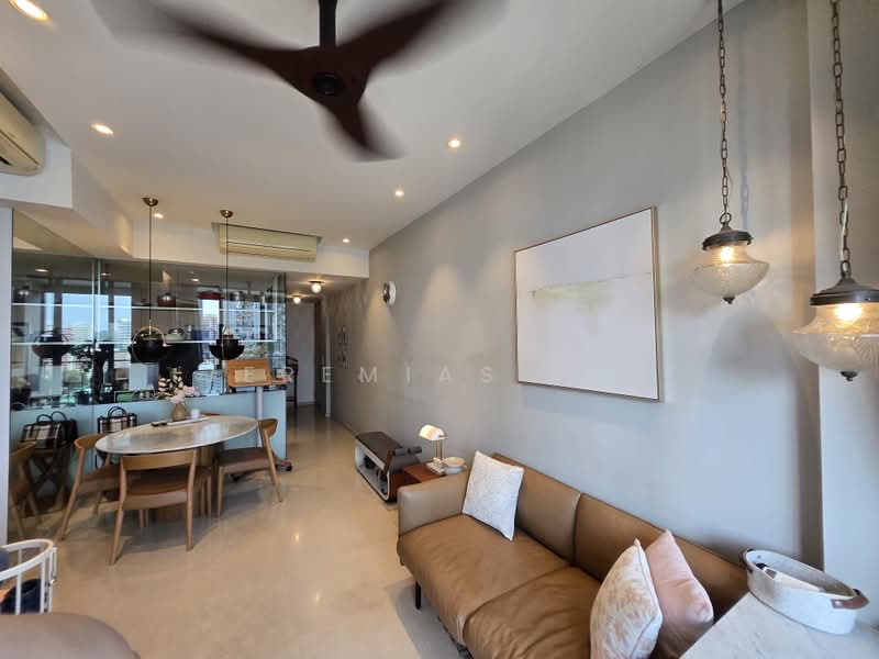 The Crest, 103 Prince Charles Crescent, Alexandra / Commonwealth, 2 Bedrooms, 893 sqft, Condominium For Sale, by Jeremias Teo, 500199168 - Living Room - PropertyGuru.com.sg