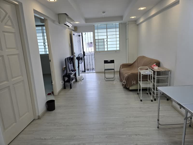 164 Stirling Road, 164 Stirling Road, 2 Bedrooms, 710 sqft, HDB Flat For Rent, by Johnny Poh, 500199169 - Living Room - PropertyGuru.com.sg
