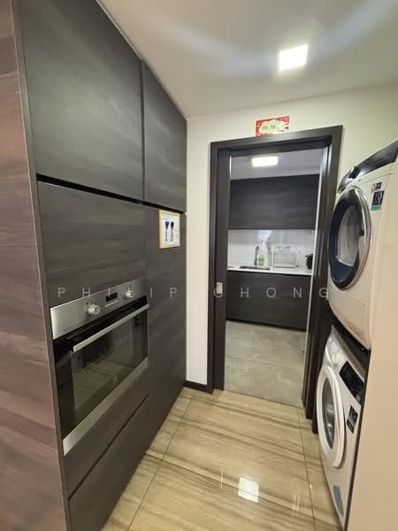 Sims Urban Oasis, 4 Sims Drive, 3 Bedrooms, 1,023 sqft, Condominium For Rent, by Philip Chong, 500199183 - Kitchen - PropertyGuru.com.sg