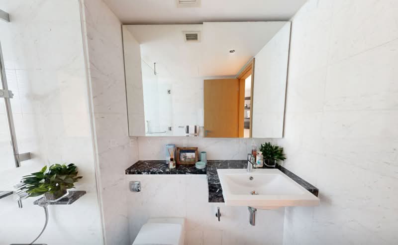 One Shenton, 1 Shenton Way, 5 Bedrooms, 5,242 sqft, Condominium For Sale, by Dexter Tan, 500199197 - Bathroom - PropertyGuru.com.sg