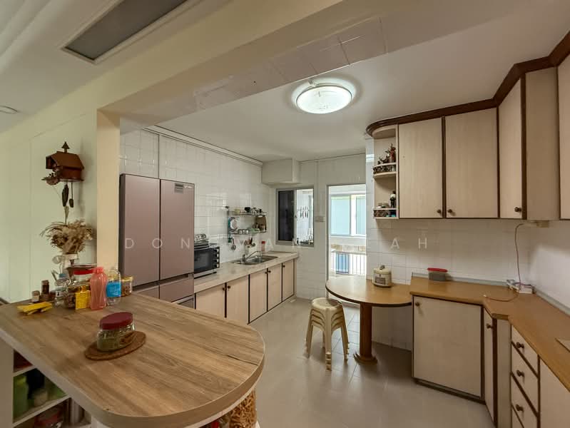745 Pasir Ris Street 71, 745 Pasir Ris Street 71, 4 Bedrooms, 1,367 sqft, HDB Flat For Sale, by Donovan Seah, 500199200 - Kitchen - PropertyGuru.com.sg