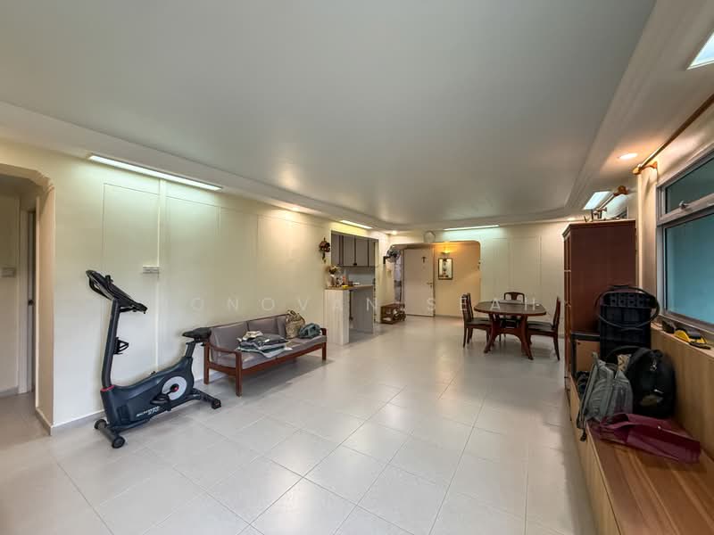 745 Pasir Ris Street 71, 745 Pasir Ris Street 71, 4 Bedrooms, 1,367 sqft, HDB Flat For Sale, by Donovan Seah, 500199200 - Living Room - PropertyGuru.com.sg