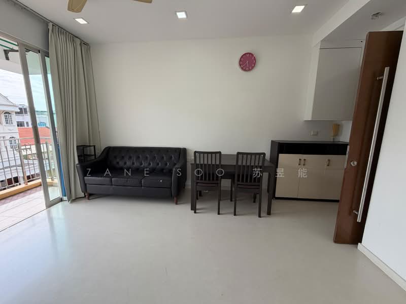 The Ariel, 31 Lorong 105 Changi, 3 Bedrooms, 990 sqft, Condominium For Rent, by Zane Soo 苏昱能, 500199210 - Living Room - PropertyGuru.com.sg