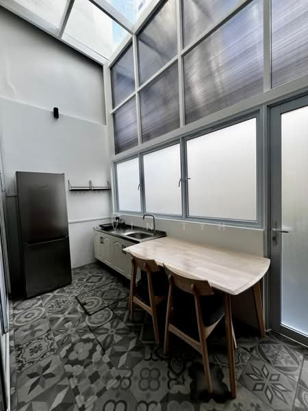 29 Marshall Road, , 1 Bedroom, 800 sqft, Conservation House For Rent, by Alvin Tyh, 500199218 - Kitchen - PropertyGuru.com.sg