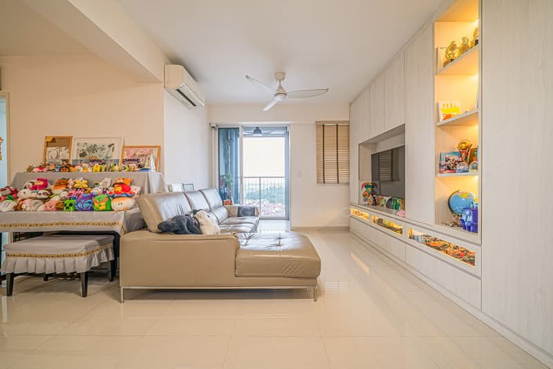 228A Ang Mo Kio Street 23, 228A Ang Mo Kio Street 23, 3 Bedrooms, 1,033 sqft, HDB Flat For Sale, by Lin Ming Yao 林明尧, 500199219 - Living Room - PropertyGuru.com.sg