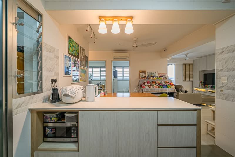 228A Ang Mo Kio Street 23, 228A Ang Mo Kio Street 23, 3 Bedrooms, 1,033 sqft, HDB Flat For Sale, by Lin Ming Yao 林明尧, 500199219 - Living Room - PropertyGuru.com.sg