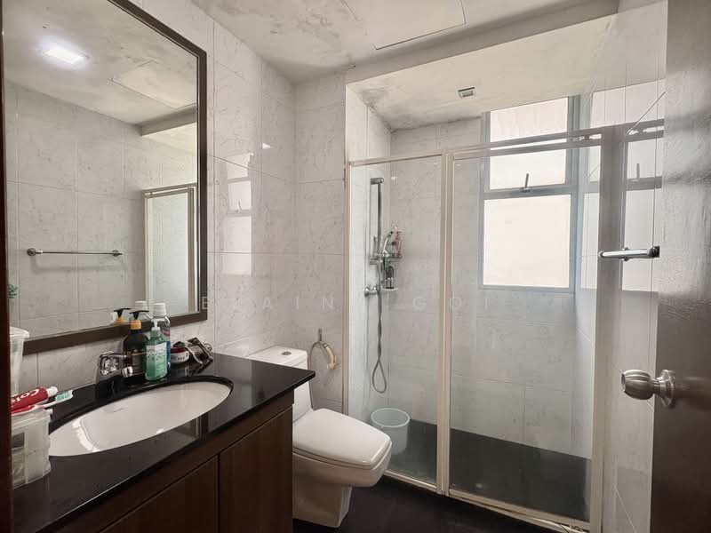 The Eden @ Tampines, 21 Tampines Street 34, 3 Bedrooms, 1,012 sqft, Condominium For Sale, by Elaine Goi, 500199220 - Bathroom - PropertyGuru.com.sg