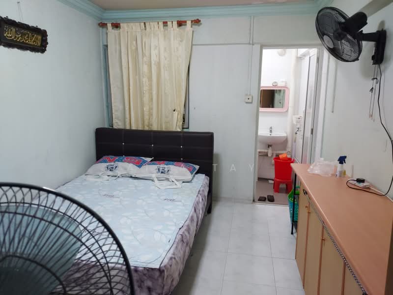 343 Clementi Avenue 5, 343 Clementi Avenue 5, Room Rental, 160 sqft, HDB Flat For Rent, by Aida Tay, 500199227 - Bedroom - PropertyGuru.com.sg