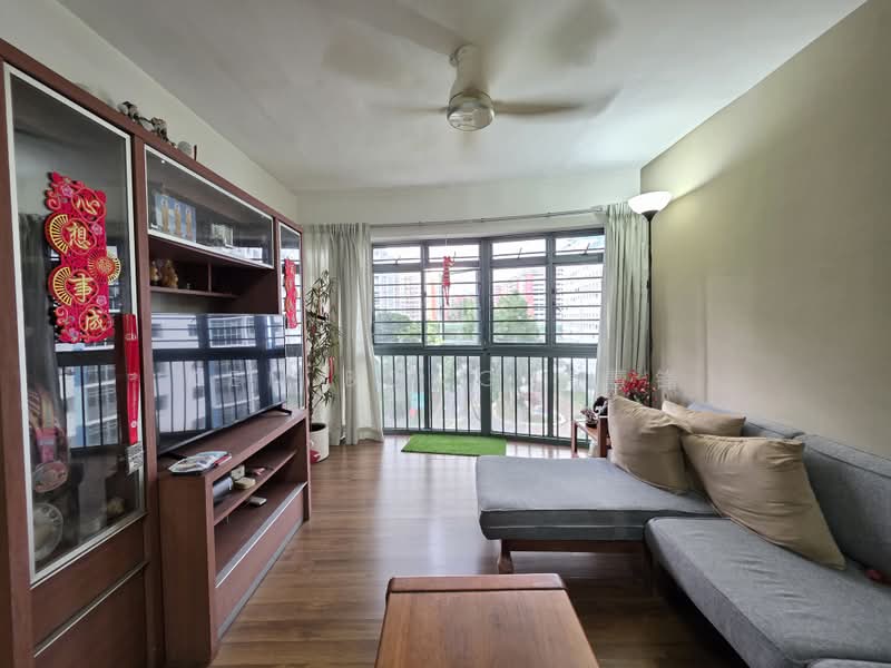 457 Choa Chu Kang Avenue 4, 457 Choa Chu Kang Avenue 4, 4 Bedrooms, 1,528 sqft, HDB Flat For Sale, by Ken Bong 黄慧锋, 500199229 - Living Room - PropertyGuru.com.sg