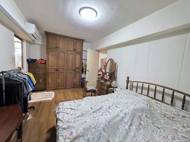 457 Choa Chu Kang Avenue 4, 457 Choa Chu Kang Avenue 4, 4 Bedrooms, 1,528 sqft, HDB Flat For Sale, by Ken Bong 黄慧锋, 500199229 - Master Bedroom - PropertyGuru.com.sg