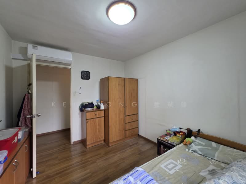 457 Choa Chu Kang Avenue 4, 457 Choa Chu Kang Avenue 4, 4 Bedrooms, 1,528 sqft, HDB Flat For Sale, by Ken Bong 黄慧锋, 500199229 - Bedroom - PropertyGuru.com.sg