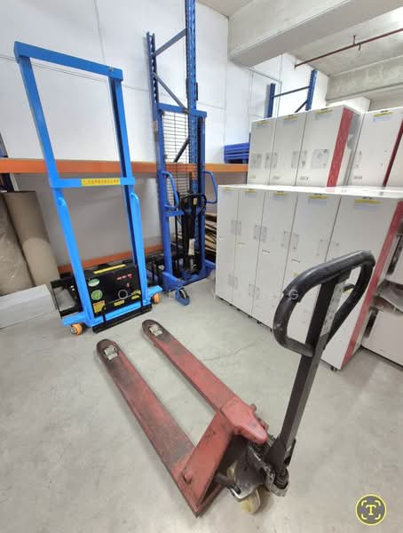 no gst! pallet wide entrance! single year lease is ok!, pallet wide entrance for store warehouse packing!, 766 sqft, Light Industrial (B1) For Rent, by Joel Yong, 500199231 - CommercialGuru.com.sg