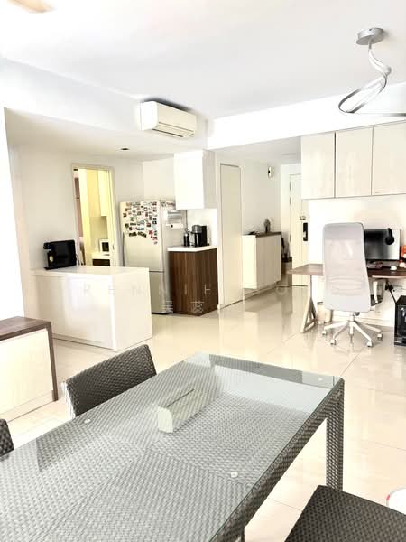 Riversound Residence, 1 Sengkang East Avenue, 4 Bedrooms, 1,259 sqft, Condominium For Sale, by Rennie Goh 吴蕊玲, 500199238 - Dining Room - PropertyGuru.com.sg