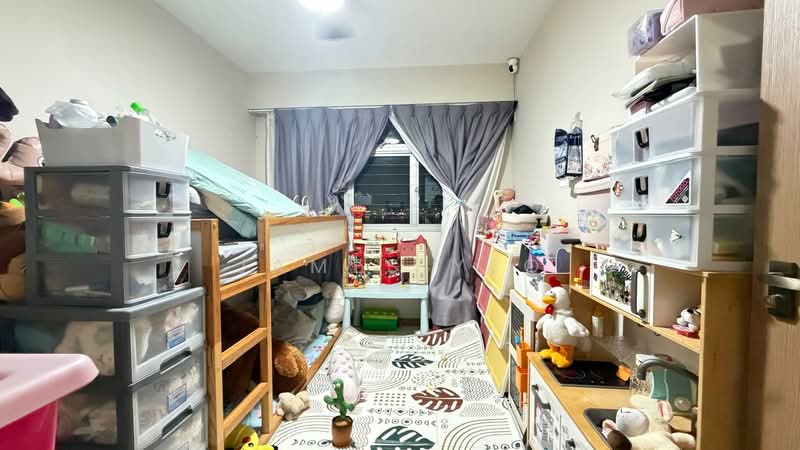 422B Northshore Drive, 422B Northshore Drive, 3 Bedrooms, 1,001 sqft, HDB Flat For Sale, by James Yeo, 500199249 - Bedroom - PropertyGuru.com.sg