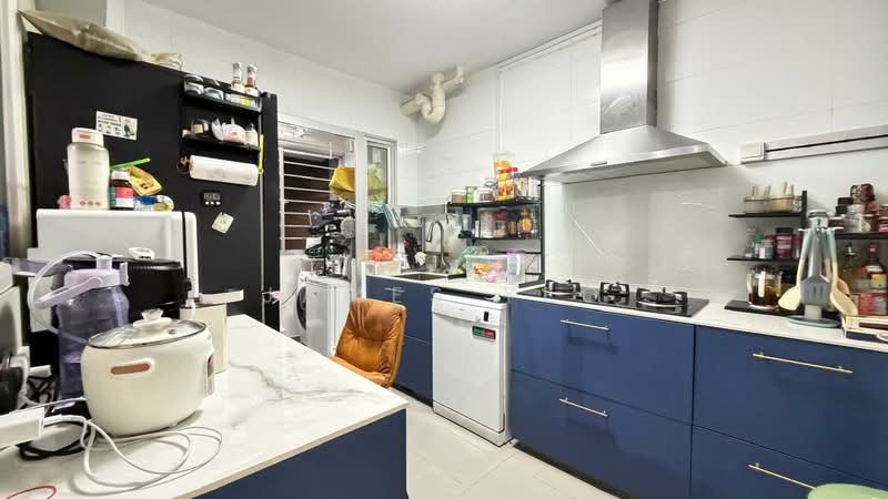 422B Northshore Drive, 422B Northshore Drive, 3 Bedrooms, 1,001 sqft, HDB Flat For Sale, by James Yeo, 500199249 - Kitchen - PropertyGuru.com.sg
