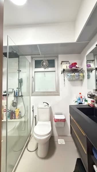 422B Northshore Drive, 422B Northshore Drive, 3 Bedrooms, 1,001 sqft, HDB Flat For Sale, by James Yeo, 500199249 - Bathroom - PropertyGuru.com.sg
