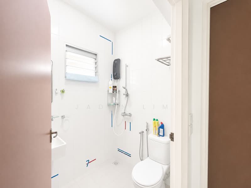 414B Fernvale Link, 414B Fernvale Link, 2 Bedrooms, 732 sqft, HDB Flat For Sale, by Jaden Lim, 500199250 - Bathroom - PropertyGuru.com.sg