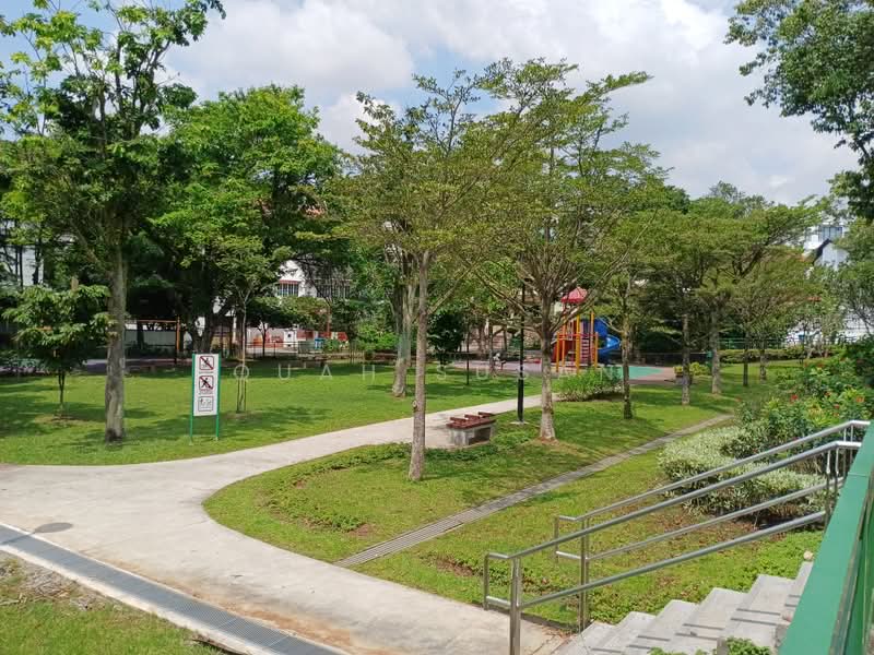 Thomson Walk Singapore, Thomson Walk, 3 Bedrooms, 3,000 sqft, Semi-Detached House For Sale, by Quah Susan, 500199258 - Delightful playground and park - PropertyGuru.com.sg
