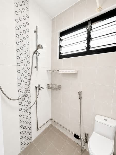 249 Yishun Avenue 9, 249 Yishun Avenue 9, Room Rental, 120 sqft, HDB Flat For Rent, by Roy Ezra Koh, 500199263 - Bathroom - PropertyGuru.com.sg