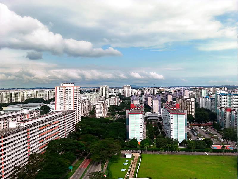 413 Bedok North Avenue 2, 413 Bedok North Avenue 2, 2 Bedrooms, 900 sqft, HDB Flat For Rent, by Katherine Tay, 500199266 - Exterior - PropertyGuru.com.sg