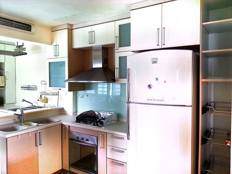 413 Bedok North Avenue 2, 413 Bedok North Avenue 2, 2 Bedrooms, 900 sqft, HDB Flat For Rent, by Katherine Tay, 500199266 - Kitchen - PropertyGuru.com.sg