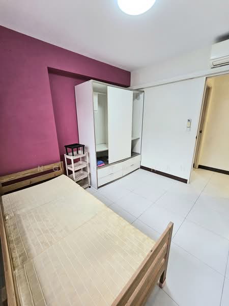 260A Punggol Way, 260A Punggol Way, 3 Bedrooms, 1,001 sqft, HDB Flat For Rent, by Ng Jonathan, 500199275 - Bedroom - PropertyGuru.com.sg