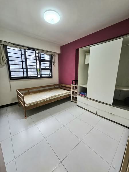 260A Punggol Way, 260A Punggol Way, 3 Bedrooms, 1,001 sqft, HDB Flat For Rent, by Ng Jonathan, 500199275 - Bedroom - PropertyGuru.com.sg