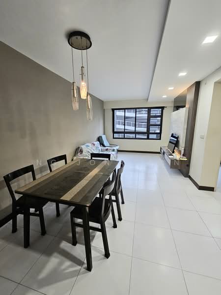 260A Punggol Way, 260A Punggol Way, 3 Bedrooms, 1,001 sqft, HDB Flat For Rent, by Ng Jonathan, 500199275 - Living Room - PropertyGuru.com.sg