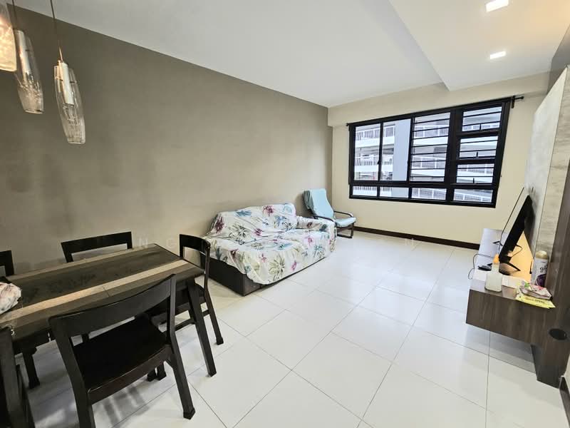 260A Punggol Way, 260A Punggol Way, 3 Bedrooms, 1,001 sqft, HDB Flat For Rent, by Ng Jonathan, 500199275 - Living Room - PropertyGuru.com.sg