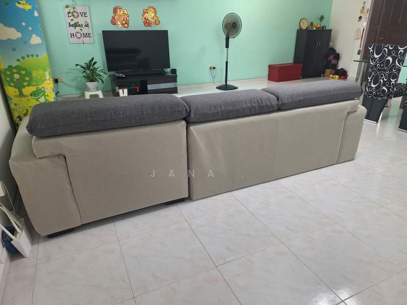 295A Compassvale Crescent, 295A Compassvale Crescent, 3 Bedrooms, 1,184 sqft, HDB Flat For Sale, by Jana ., 500199284 - Living Room - PropertyGuru.com.sg