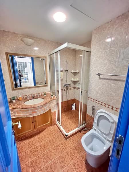 Kentish Green, 20 Oxford Road, 2 Bedrooms, 1,098 sqft, Apartment For Sale, by Pearly Tan, 500199305 - Bathroom - PropertyGuru.com.sg