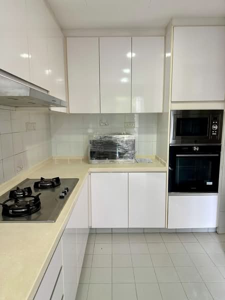 Cheap Dual Key 1 Bedroom 82 Yuk Tong Avenue, Yuk Tong Avenue, 1 Bedroom, 550 sqft, Corner Terrace For Rent, by Elizabeth Mok, 500199314 - Kitchen - PropertyGuru.com.sg