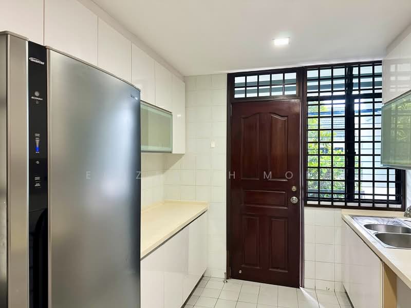 Cheap Dual Key 1 Bedroom 82 Yuk Tong Avenue, Yuk Tong Avenue, 1 Bedroom, 550 sqft, Corner Terrace For Rent, by Elizabeth Mok, 500199314 - Kitchen - PropertyGuru.com.sg
