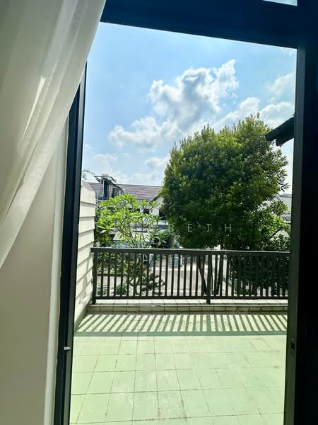 Cheap Dual Key 1 Bedroom 82 Yuk Tong Avenue, Yuk Tong Avenue, 1 Bedroom, 550 sqft, Corner Terrace For Rent, by Elizabeth Mok, 500199314 - Balcony - PropertyGuru.com.sg