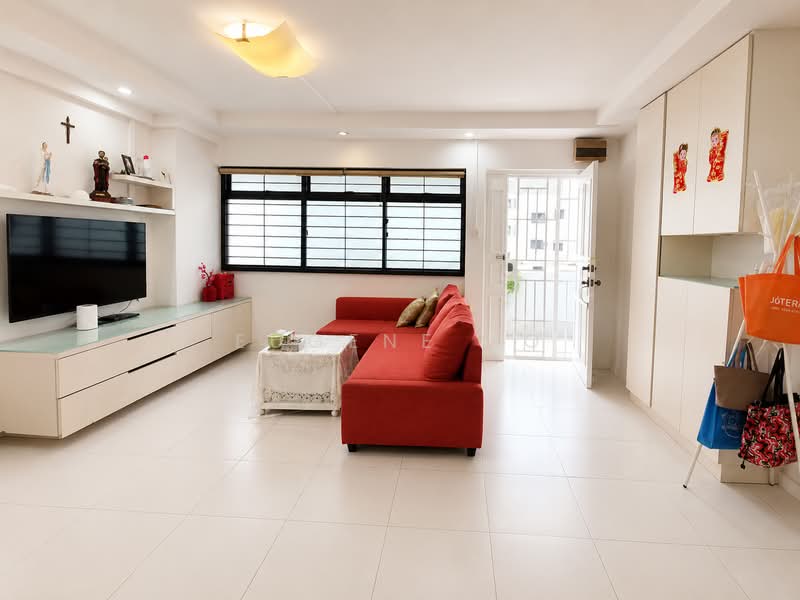 28 Cassia Crescent, 28 Cassia Crescent, 2 Bedrooms, 1,097 sqft, HDB Flat For Sale, by Eugene Ho, 500199315 - Living Room - PropertyGuru.com.sg