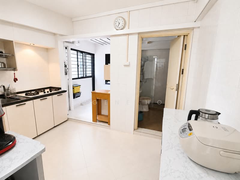 28 Cassia Crescent, 28 Cassia Crescent, 2 Bedrooms, 1,097 sqft, HDB Flat For Sale, by Eugene Ho, 500199315 - Kitchen - PropertyGuru.com.sg