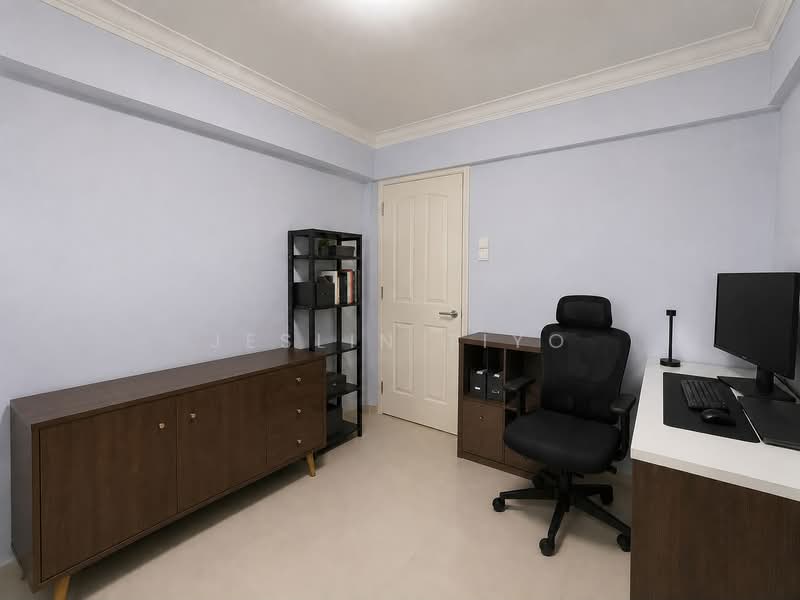 456 Ang Mo Kio Avenue 10, 456 Ang Mo Kio Avenue 10, Room Rental, 300 sqft, HDB Flat For Rent, by Jeslin Tiyo, 500199318 - bedroom view - PropertyGuru.com.sg