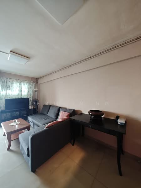 457 Ang Mo Kio Avenue 10, 457 Ang Mo Kio Avenue 10, Room Rental, 108 sqft, HDB Flat For Rent, by Jermain Ng, 500199319 - Living Room - PropertyGuru.com.sg