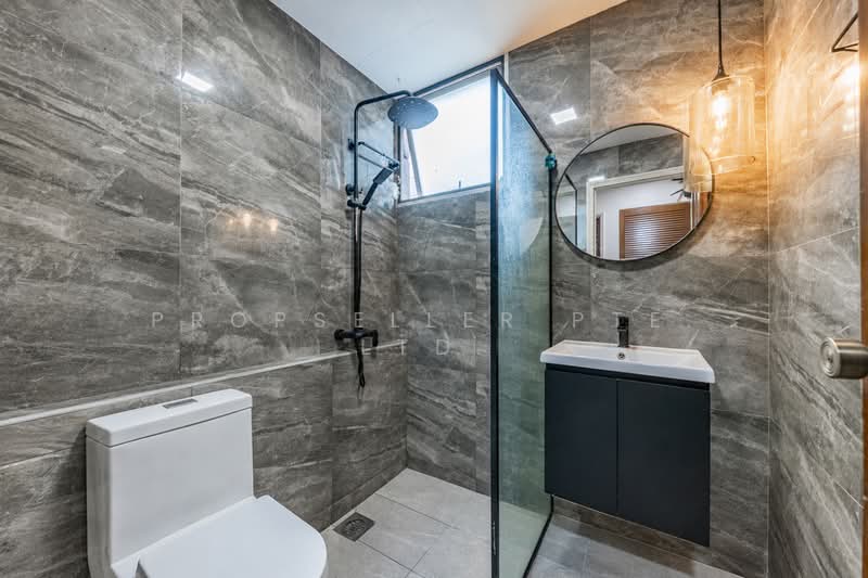 Avila Gardens, 15 Flora Road, 3 Bedrooms, 1,301 sqft, Condominium For Sale, by Florence Ho, 500199324 - Bathroom - PropertyGuru.com.sg