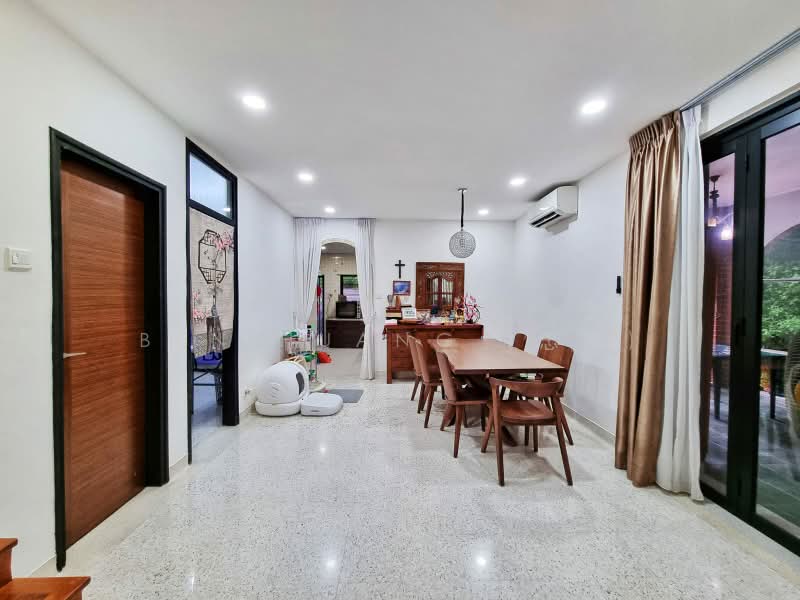 Kovan Estate Simon Corner Terrace Rebuilt With Ben Huang 84884454, , 4 Bedrooms, 2,400 sqft, Corner Terrace For Sale, by Ben Huang (忠杰), 500199339 - Living Room - PropertyGuru.com.sg