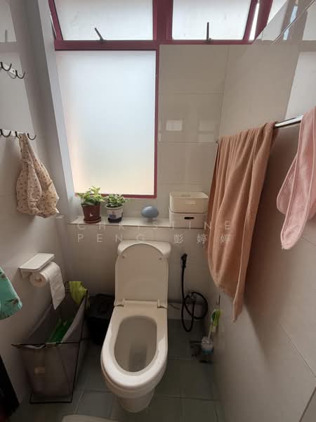 Sultan Gate Place, 1 Sultan Gate, 2 Bedrooms, 968 sqft, Condominium For Sale, by Christine Peng 彭婷婷, 500199352 - Bathroom - PropertyGuru.com.sg