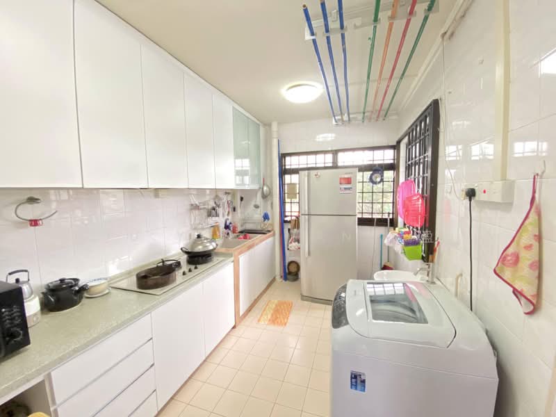 3 Pine Close, 3 Pine Close, 3 Bedrooms, 1,076 sqft, HDB Flat For Rent, by Yu Yin, Tan 友盈, 500199359 - Kitchen - PropertyGuru.com.sg