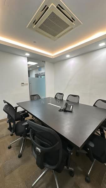 The Spire, 10 Bukit Batok Crescent, 2,950 sqft, Light Industrial (B1) For Sale, by Bryan Neo, 500199370 - Interior - CommercialGuru.com.sg